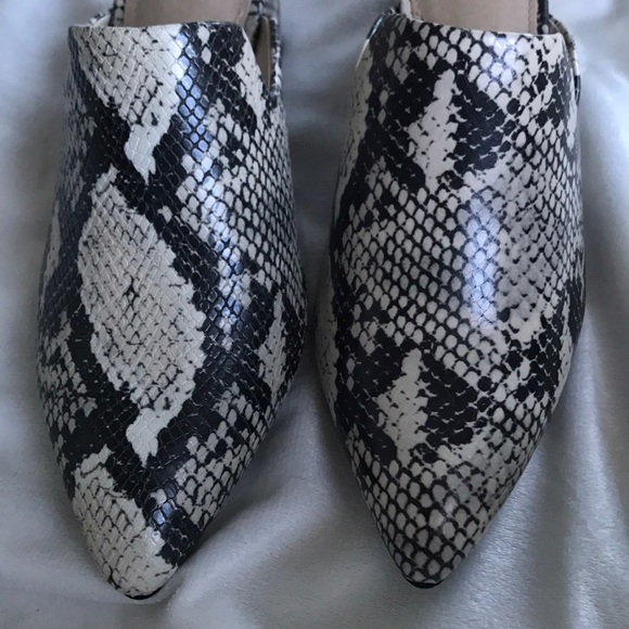NEW snakeskin pointed toe heeled mules, size 8 - Picture 2 of 11
